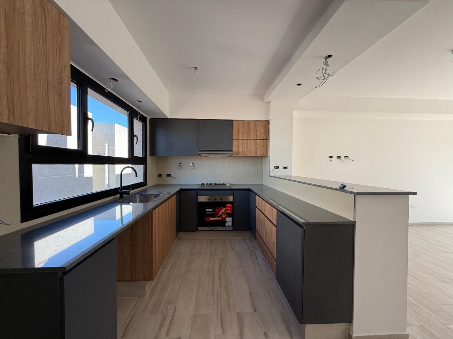 Triplex en Venta en Rawson Y Belgrano , La Falda, Bahía Blanca - Bahía Blanca Propiedades | SITIO OFICIAL l