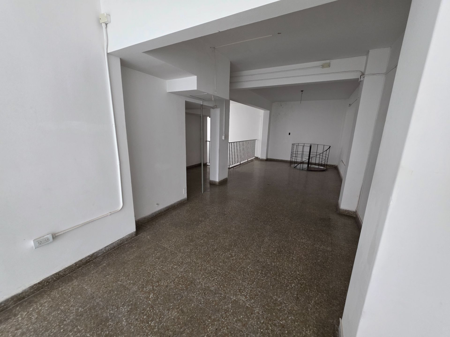 Local en Alquiler en Dorrego 83, Centro, Bahía Blanca - Bahía Blanca Propiedades | SITIO OFICIAL l