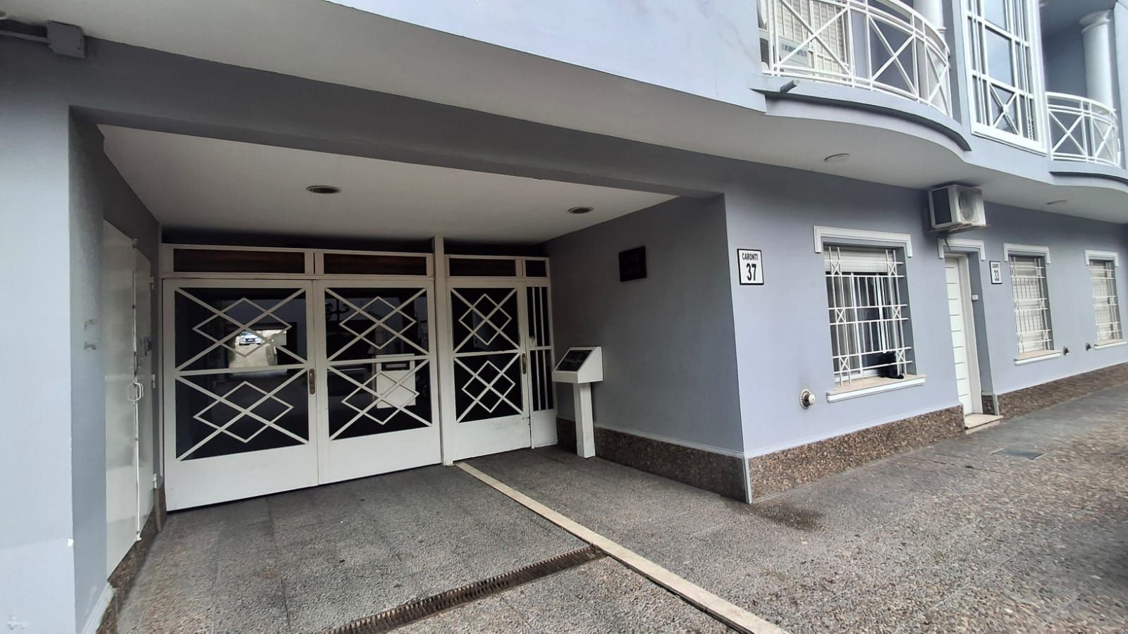 Departamento en Alquiler en Caronti 37, Centro, Bahía Blanca - Bahía Blanca Propiedades | SITIO OFICIAL l