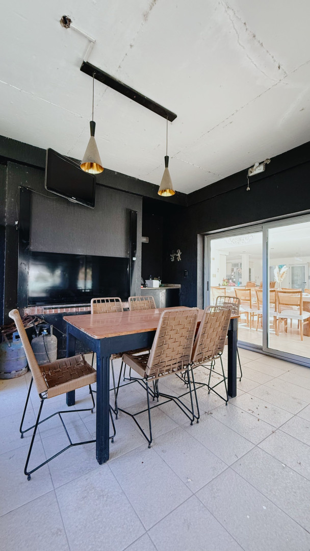 Casa en Venta en CALLE 8, Bosque Alto, Bahía Blanca - Bahía Blanca Propiedades | SITIO OFICIAL l