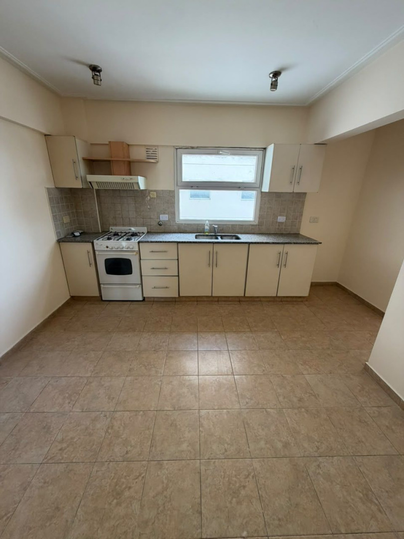 Departamento en Alquiler en Vieytes 438 P 8, Centro, Bahía Blanca - Bahía Blanca Propiedades | SITIO OFICIAL l