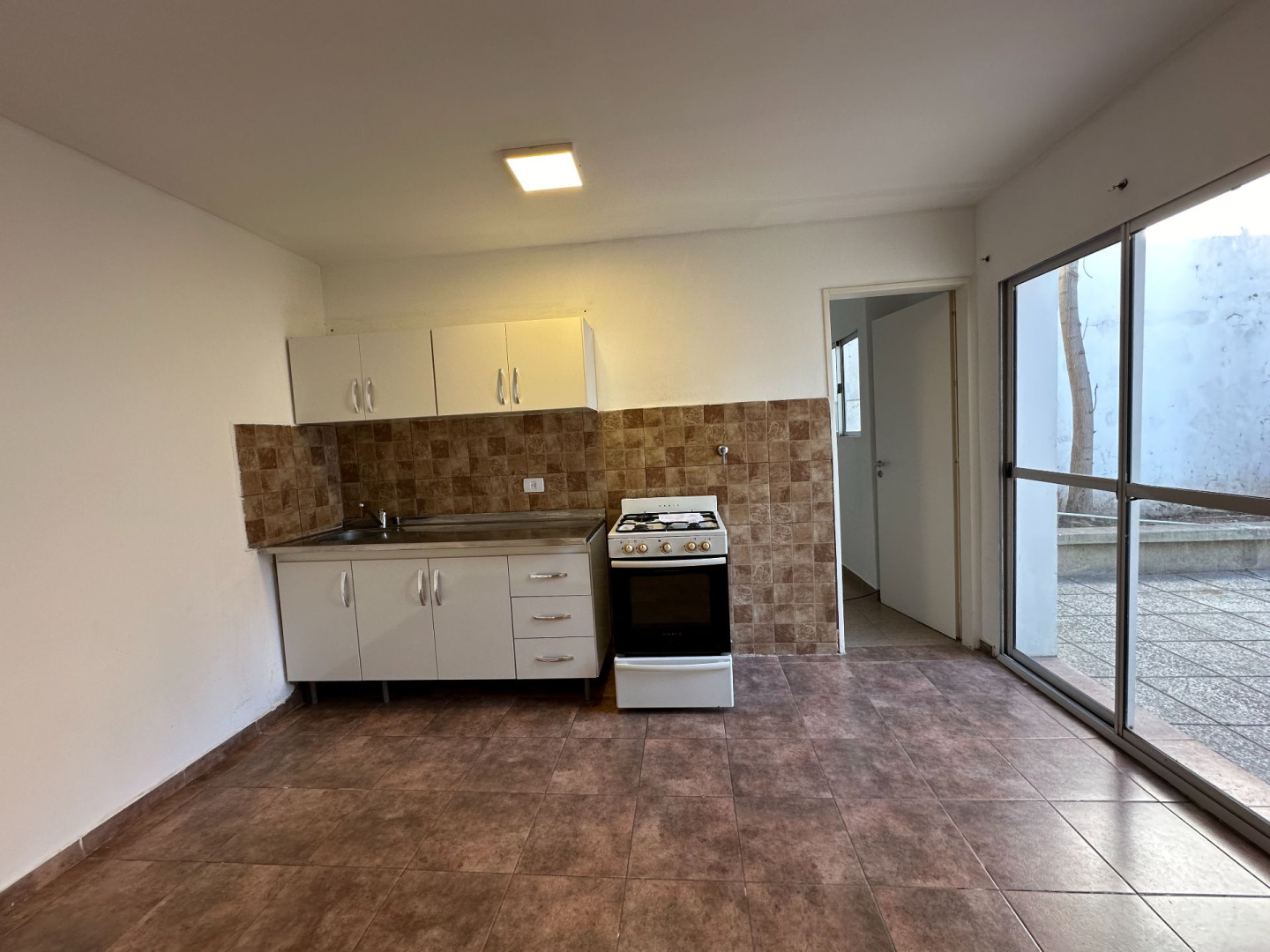 Casa en Alquiler en Rondeau 248 , Centro, Bahía Blanca - Bahía Blanca Propiedades | SITIO OFICIAL l