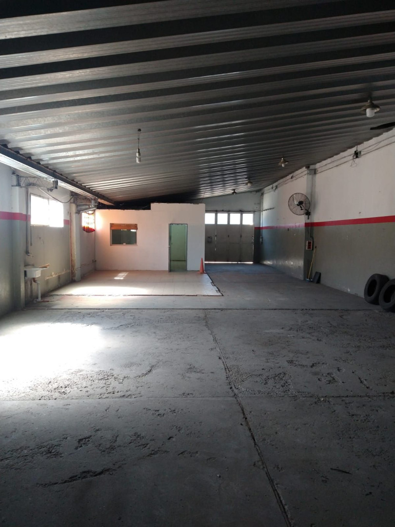 Galpón en Venta en Haiti 200, La Falda, Bahía Blanca - Bahía Blanca Propiedades | SITIO OFICIAL l