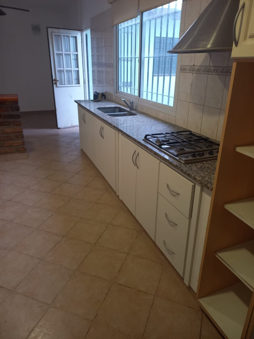 Casa en Venta en Inglaterra 413, Pacifico, Bahía Blanca - Bahía Blanca Propiedades | SITIO OFICIAL l