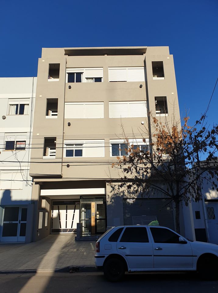 Cochera en Venta en Peru 400, Universitario, Bahía Blanca - Bahía Blanca Propiedades | SITIO OFICIAL l