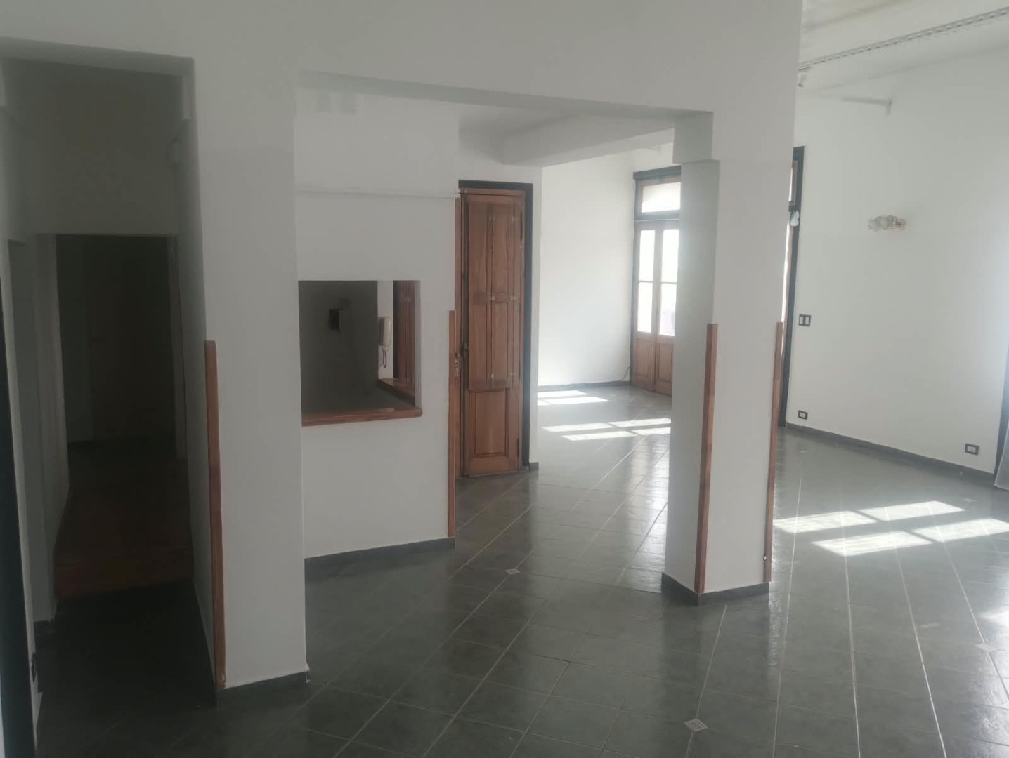 Oficina en Alquiler en Brown 159, Centro, Bahía Blanca - Bahía Blanca Propiedades | SITIO OFICIAL l