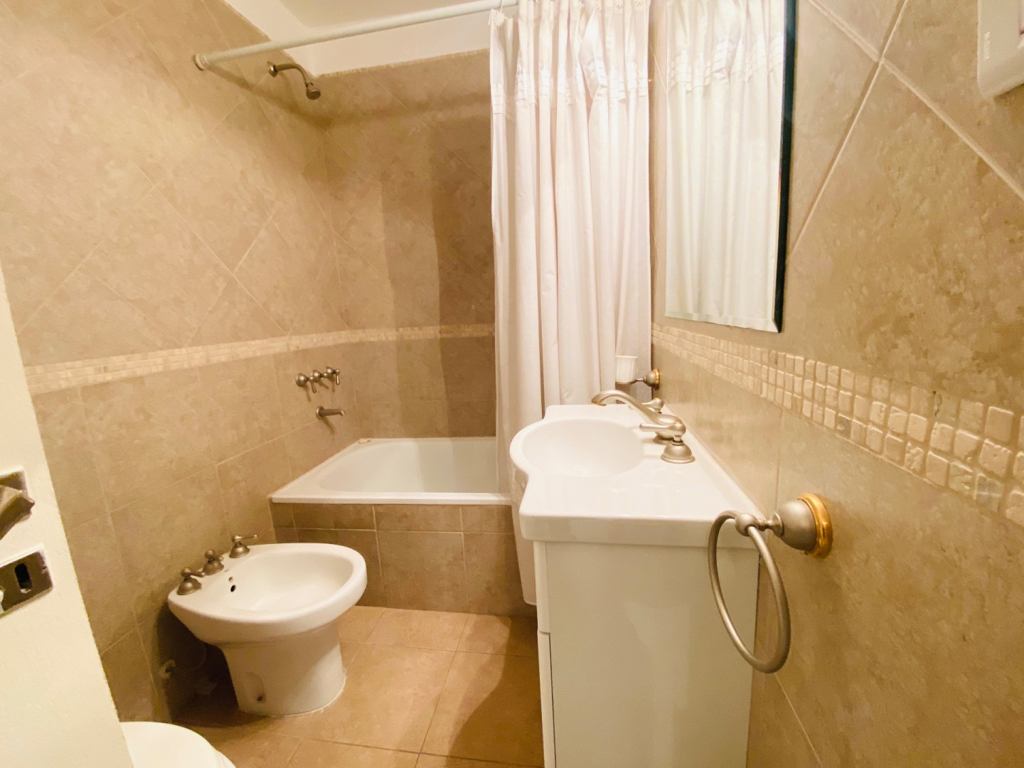 Departamento en Alquiler en Granaderos 110, Centro, Bahía Blanca - Bahía Blanca Propiedades | SITIO OFICIAL l