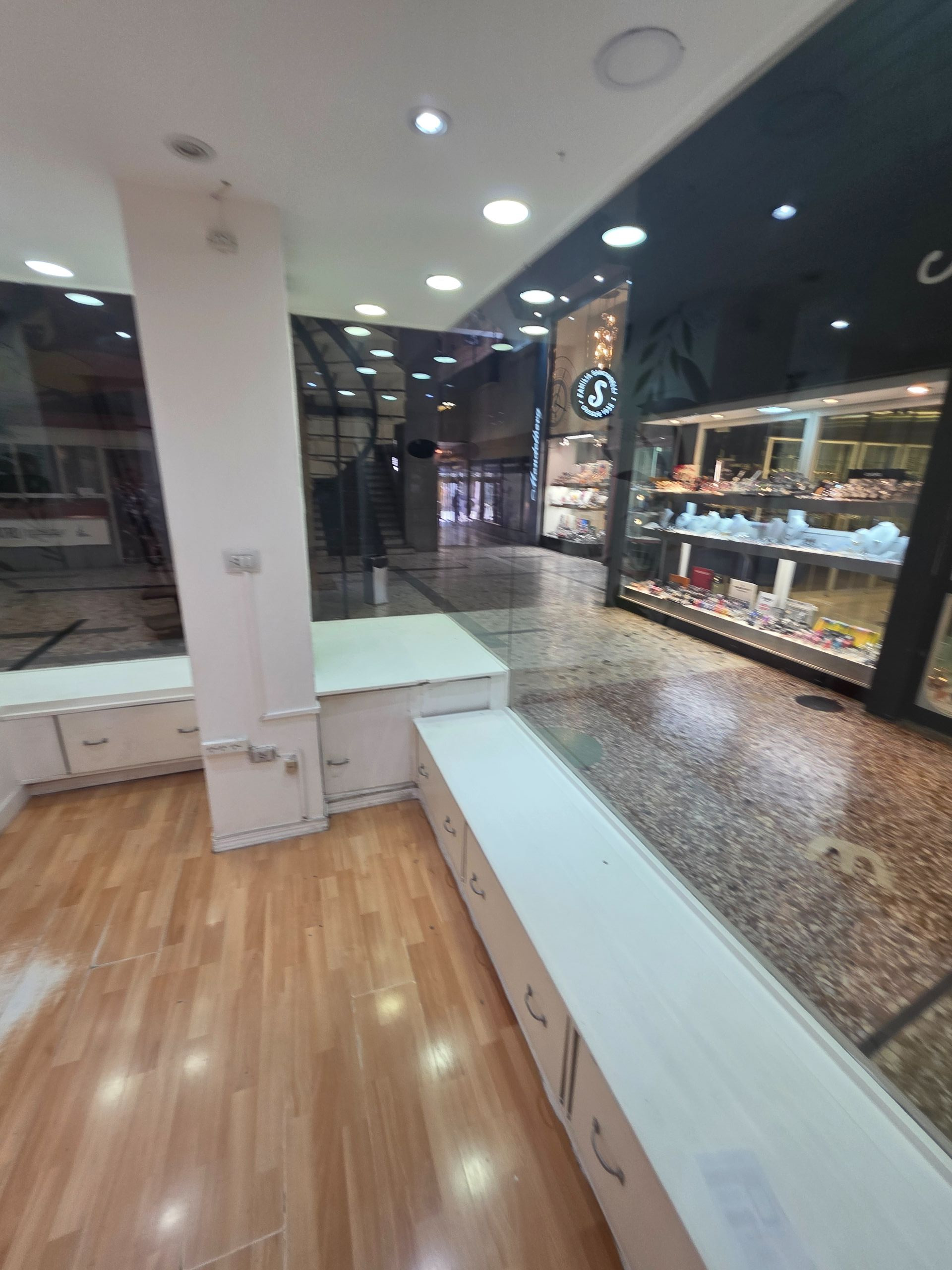 Local en Alquiler en Alsina 154, Centro, Bahía Blanca - Bahía Blanca Propiedades | SITIO OFICIAL l