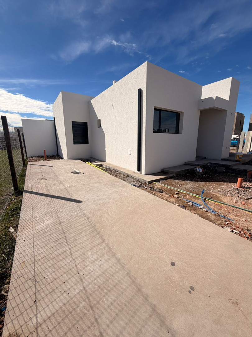 Casa en Venta en Los Adobes 884,  Bahía Blanca - Bahía Blanca Propiedades | SITIO OFICIAL l