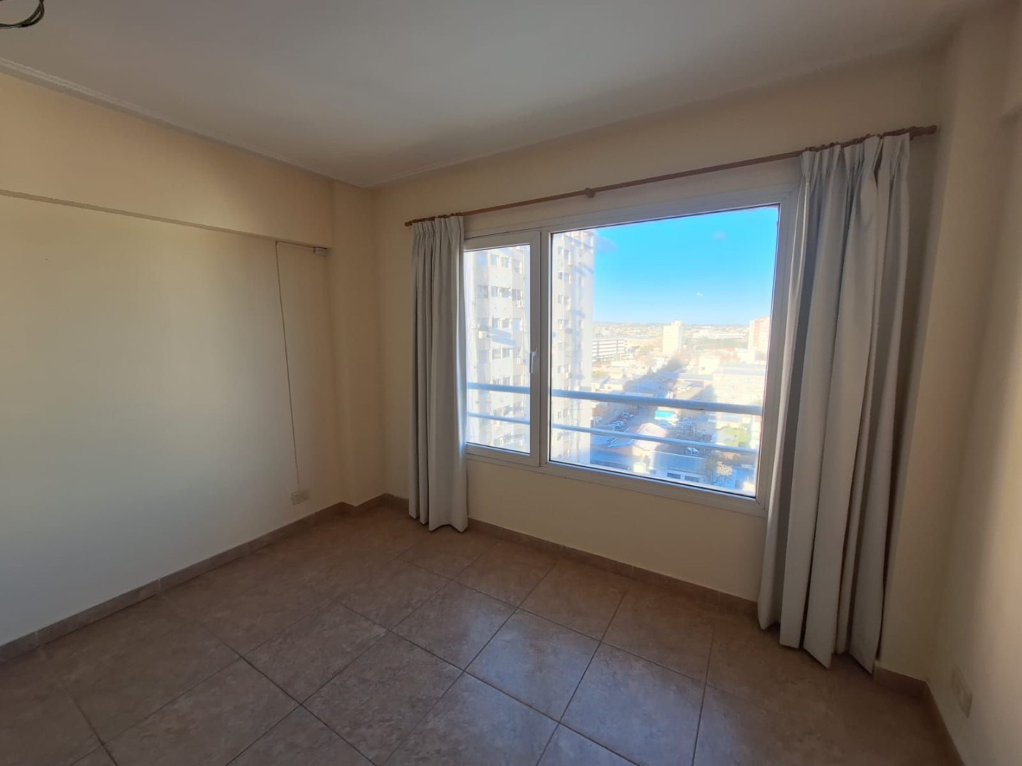 Departamento en Alquiler en Las Heras 340, Centro, Bahía Blanca - Bahía Blanca Propiedades | SITIO OFICIAL l