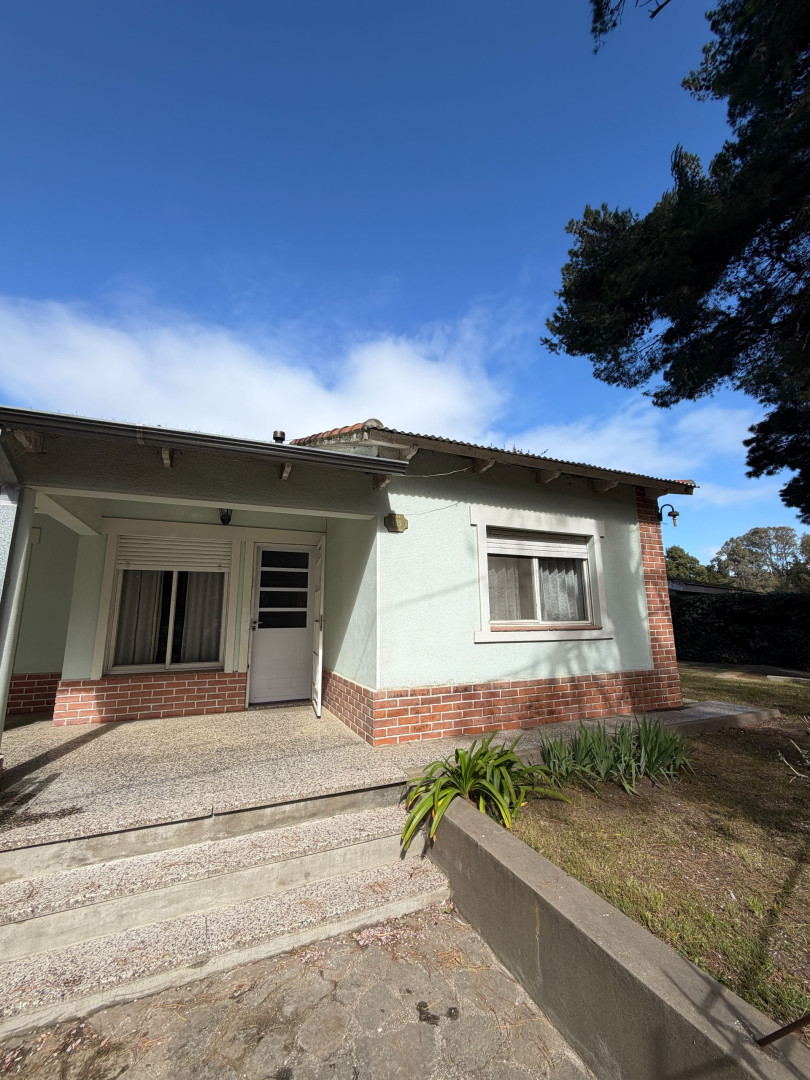 Casa en Venta en Calle Huaglen 485,  Pehuen Co - Bahía Blanca Propiedades | SITIO OFICIAL l