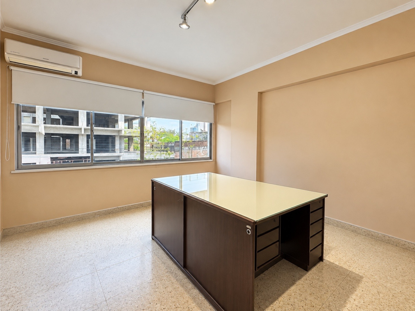 Oficina en Alquiler en Chiclana 681, Centro, Bahía Blanca - Bahía Blanca Propiedades | SITIO OFICIAL l