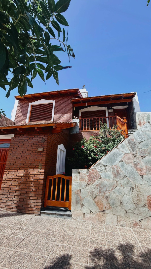 Casa en Venta en Las Heras 1281, La Falda, Bahía Blanca - Bahía Blanca Propiedades | SITIO OFICIAL l