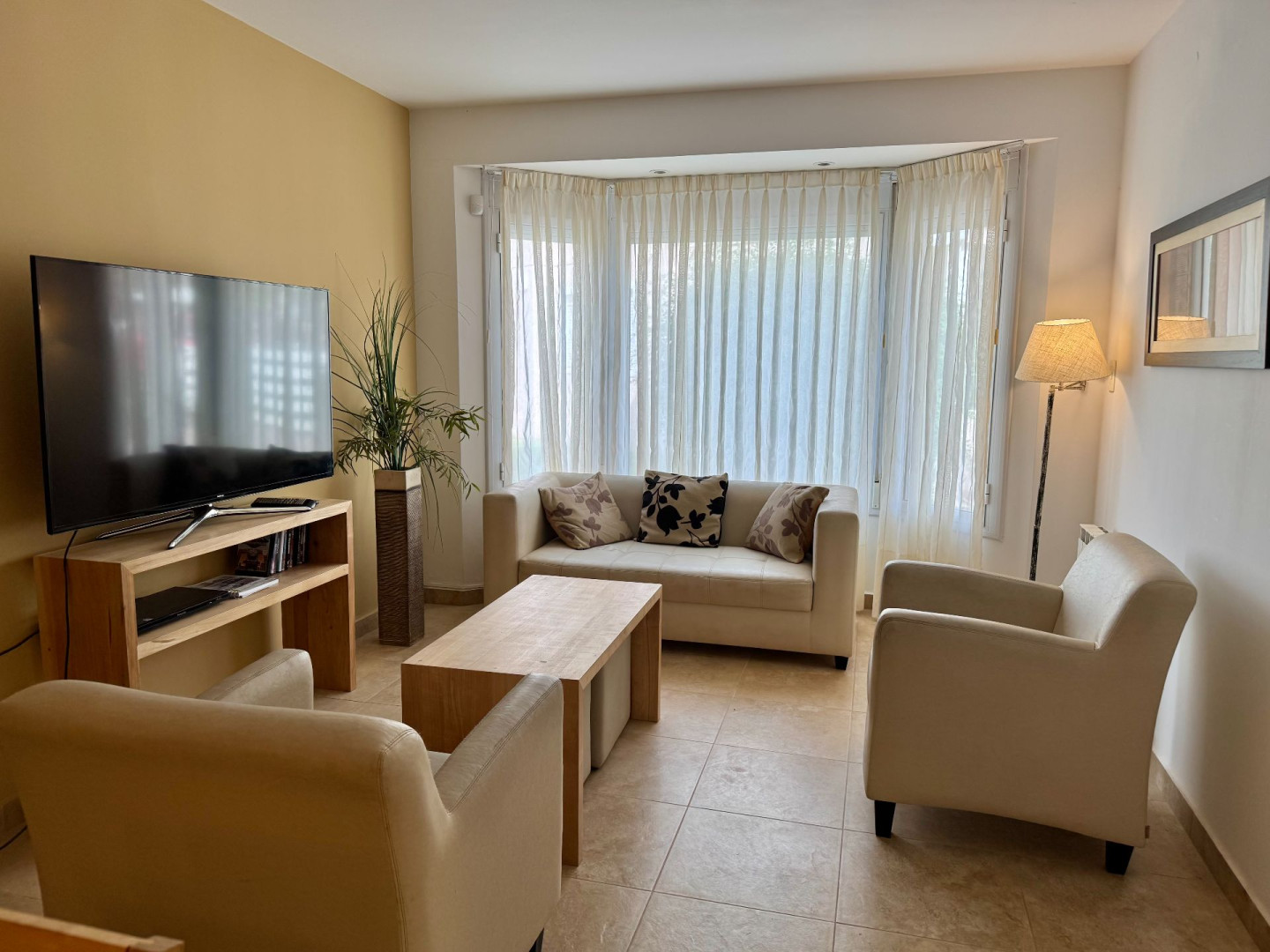 Casa en Venta en Sansot Entre Las Golondrinas Y Los Zorzales, Monte del Este, Monte Hermoso - Bahía Blanca Propiedades | SITIO OFICIAL l