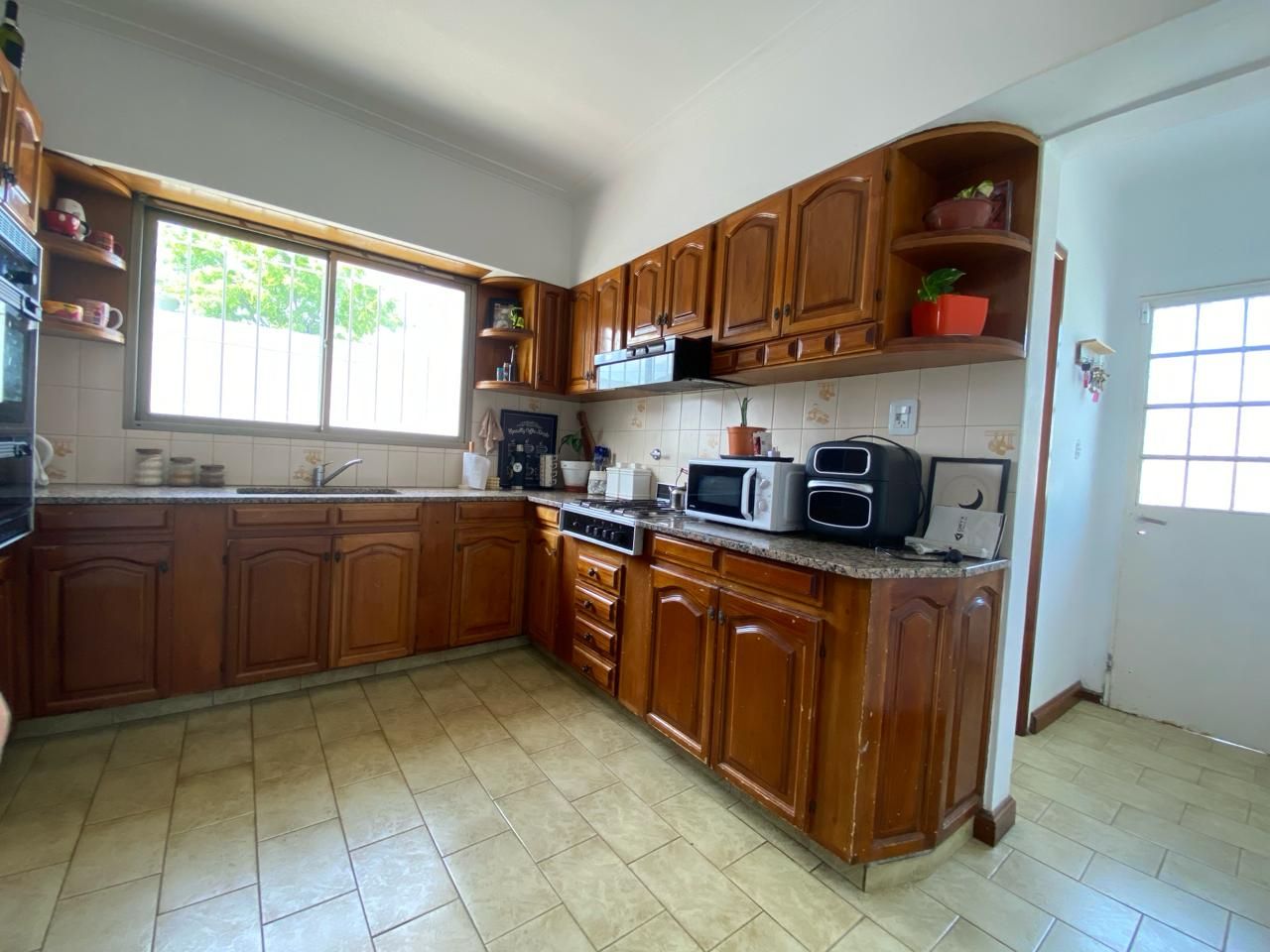 Casa en Venta en TARAPACA 1650, Villa Rosas, Bahía Blanca - Bahía Blanca Propiedades | SITIO OFICIAL l