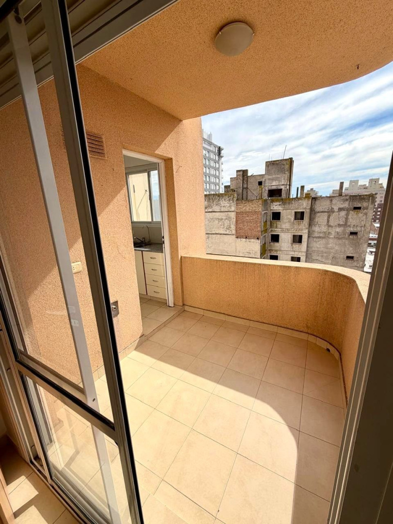 Departamento en Alquiler en Caronti 127, Centro, Bahía Blanca - Bahía Blanca Propiedades | SITIO OFICIAL l