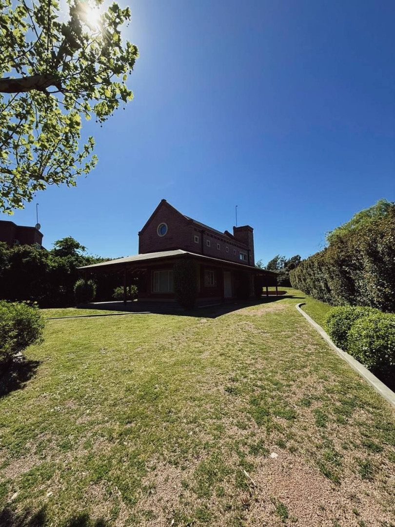 Casa en Venta en Pago Chico, Pago Chico, Bahía Blanca - Bahía Blanca Propiedades | SITIO OFICIAL l