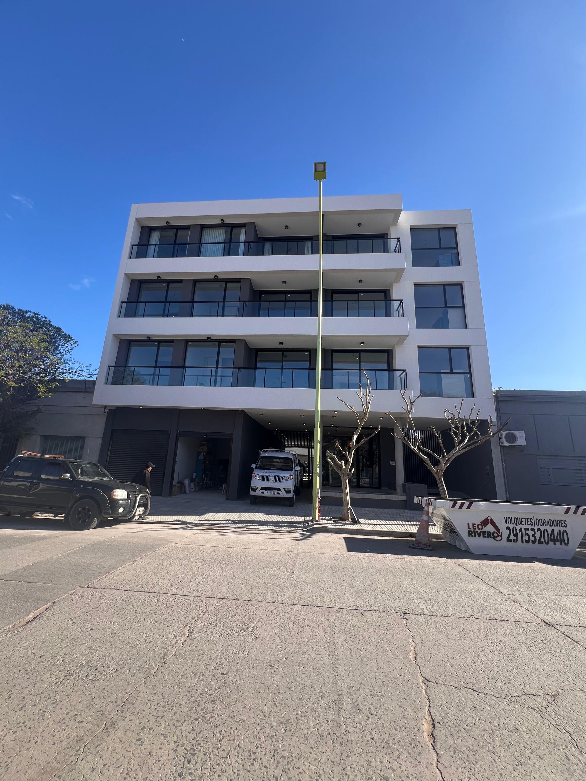 Cochera en Venta en Thompson 333, Macrocentro, Bahía Blanca - Bahía Blanca Propiedades | SITIO OFICIAL l