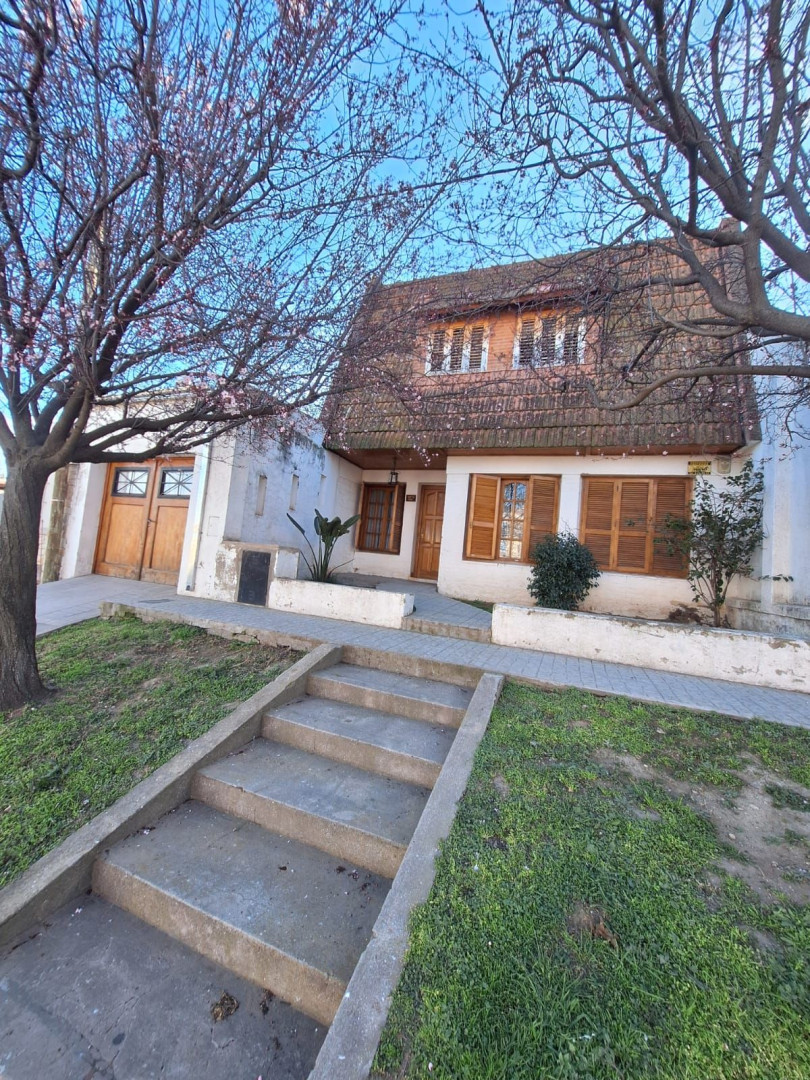 Casa en Venta en Dorbigny 2000, Villa Amaducci, Bahía Blanca - Bahía Blanca Propiedades | SITIO OFICIAL l