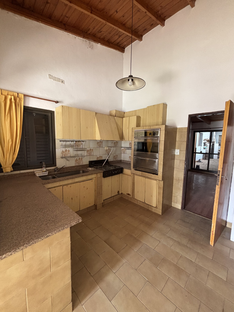 Casa en Venta en Azcuenaga 1200,  Bahía Blanca - Bahía Blanca Propiedades | SITIO OFICIAL l