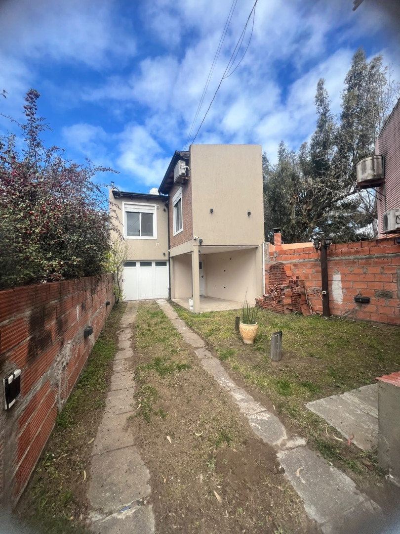 Casa en Venta en Rio Corrientes & La Rioja, Dufaur, Monte Hermoso - Bahía Blanca Propiedades | SITIO OFICIAL l