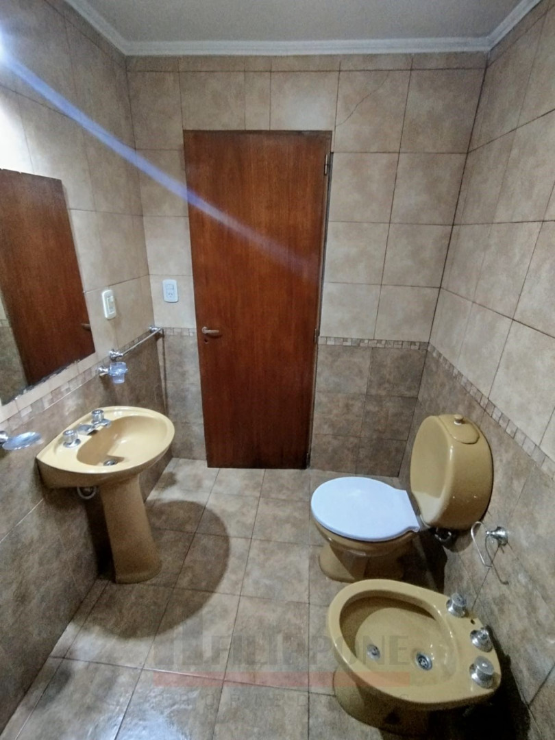 Casa en Venta en Francisca Hernández 385, Los Chañares, Bahía Blanca - Bahía Blanca Propiedades | SITIO OFICIAL l