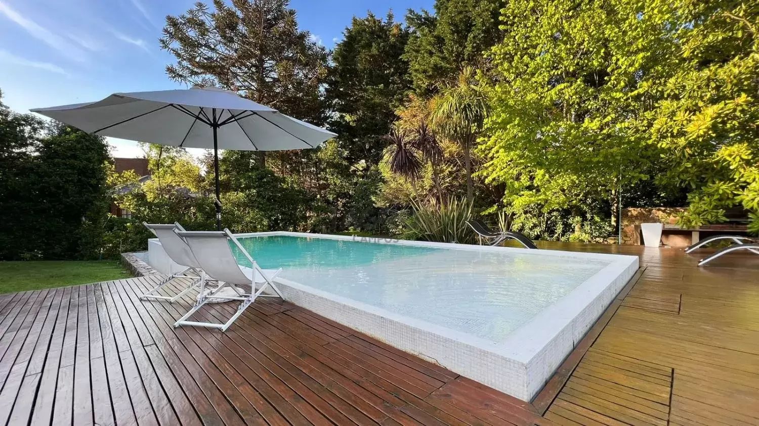Casa en Venta en Avenida Las Acacias 524,  Pinamar - Bahía Blanca Propiedades | SITIO OFICIAL l