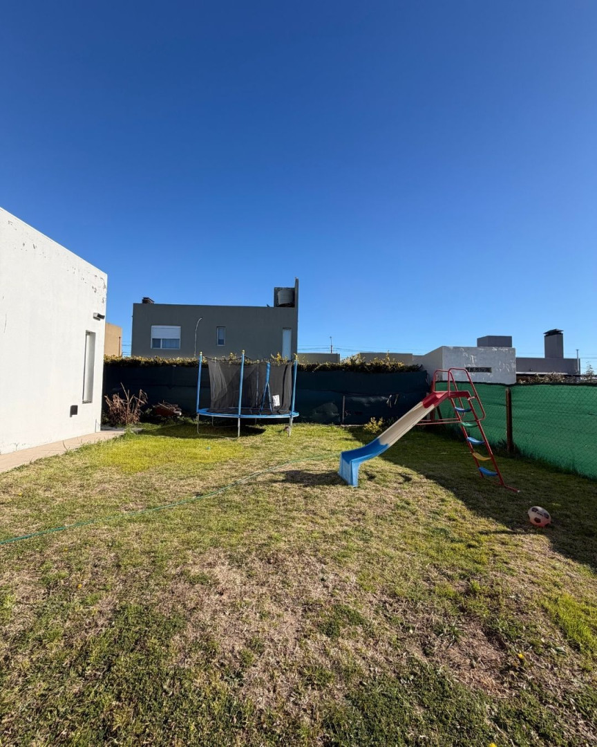 Casa en Venta en Adán Quiroga 2879, Las Cañitas I, Bahía Blanca - Bahía Blanca Propiedades | SITIO OFICIAL l