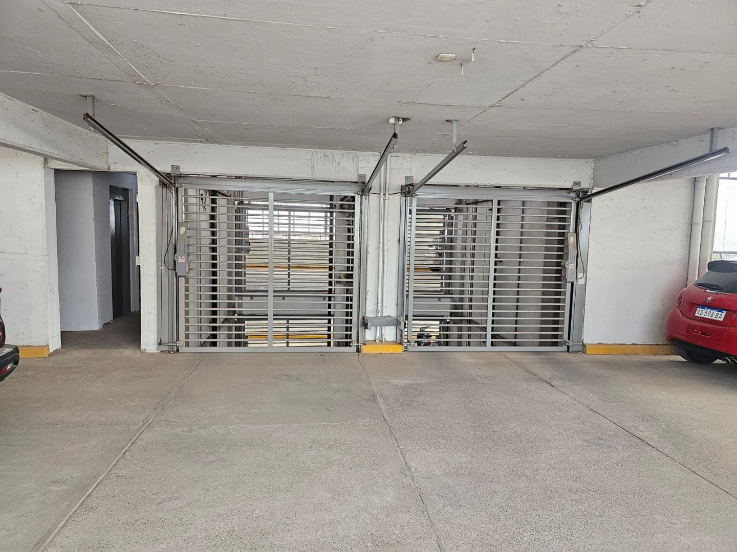 Cochera en Venta en Sarmiento Y Granaderos, Centro, Bahía Blanca - Bahía Blanca Propiedades | SITIO OFICIAL l