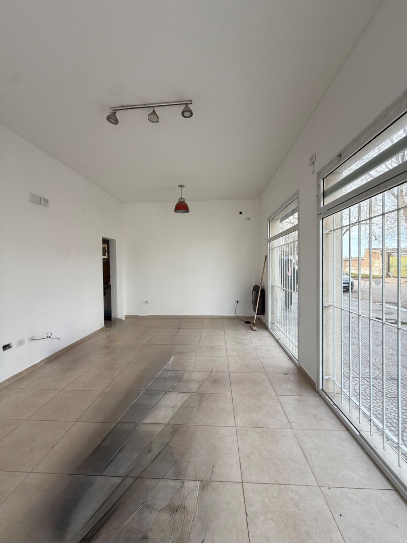 Local en Venta en Luiggi Y Chile , Macrocentro, Bahía Blanca - Bahía Blanca Propiedades | SITIO OFICIAL l