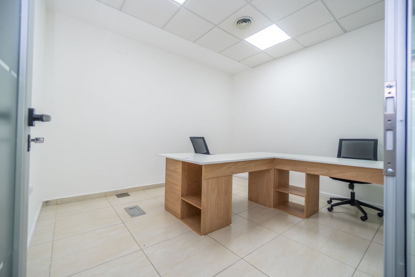 Oficina en Alquiler en Drago 45,  Bahía Blanca - Bahía Blanca Propiedades | SITIO OFICIAL l