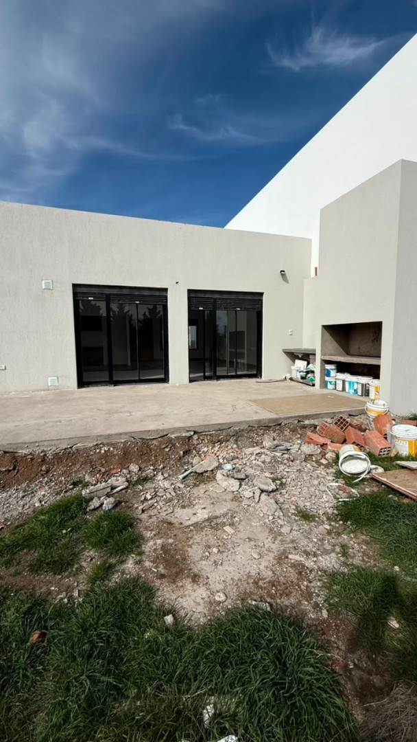 Casa en Venta en Quintana 5256, Las Acacias, Bahía Blanca - Bahía Blanca Propiedades | SITIO OFICIAL l
