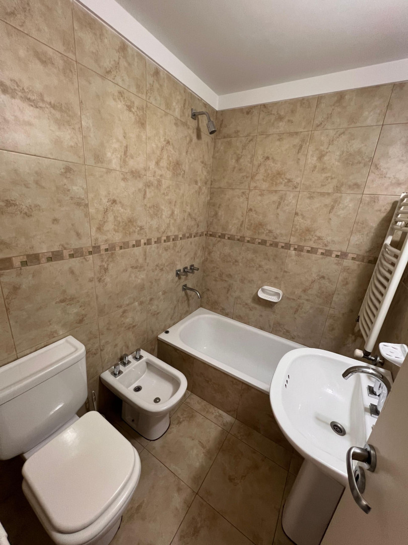Departamento en Alquiler en Sarmiento 108, Centro, Bahía Blanca - Bahía Blanca Propiedades | SITIO OFICIAL l