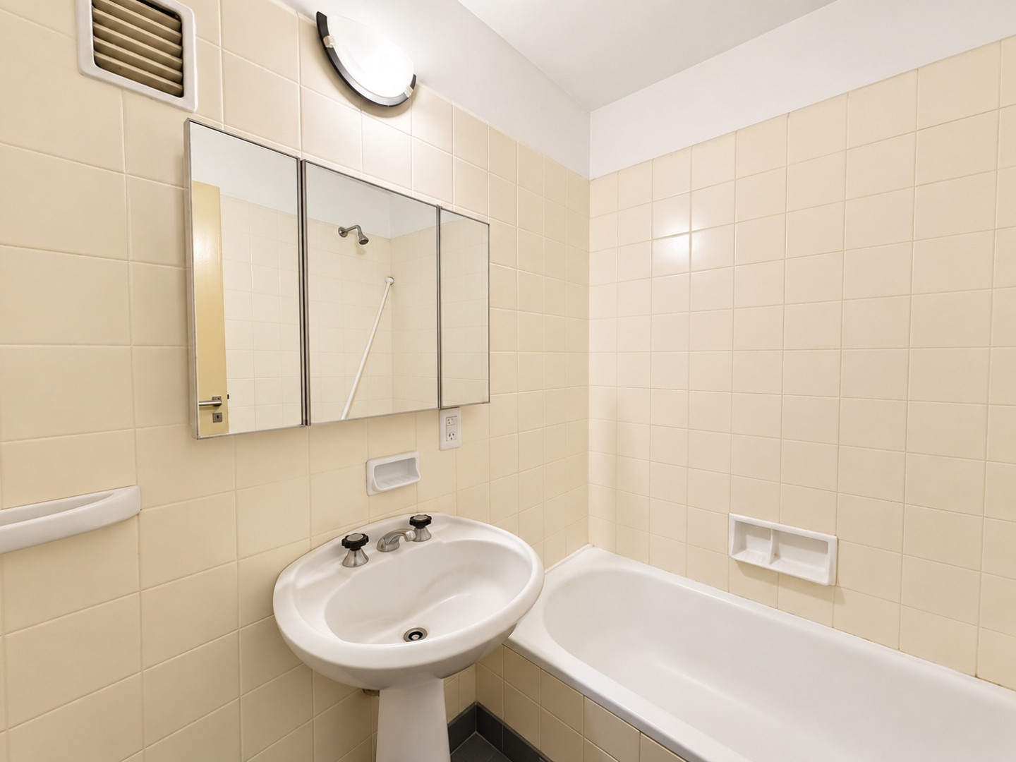 Departamento en Alquiler en Avenida Alem 612, Macrocentro, Bahía Blanca - Bahía Blanca Propiedades | SITIO OFICIAL l