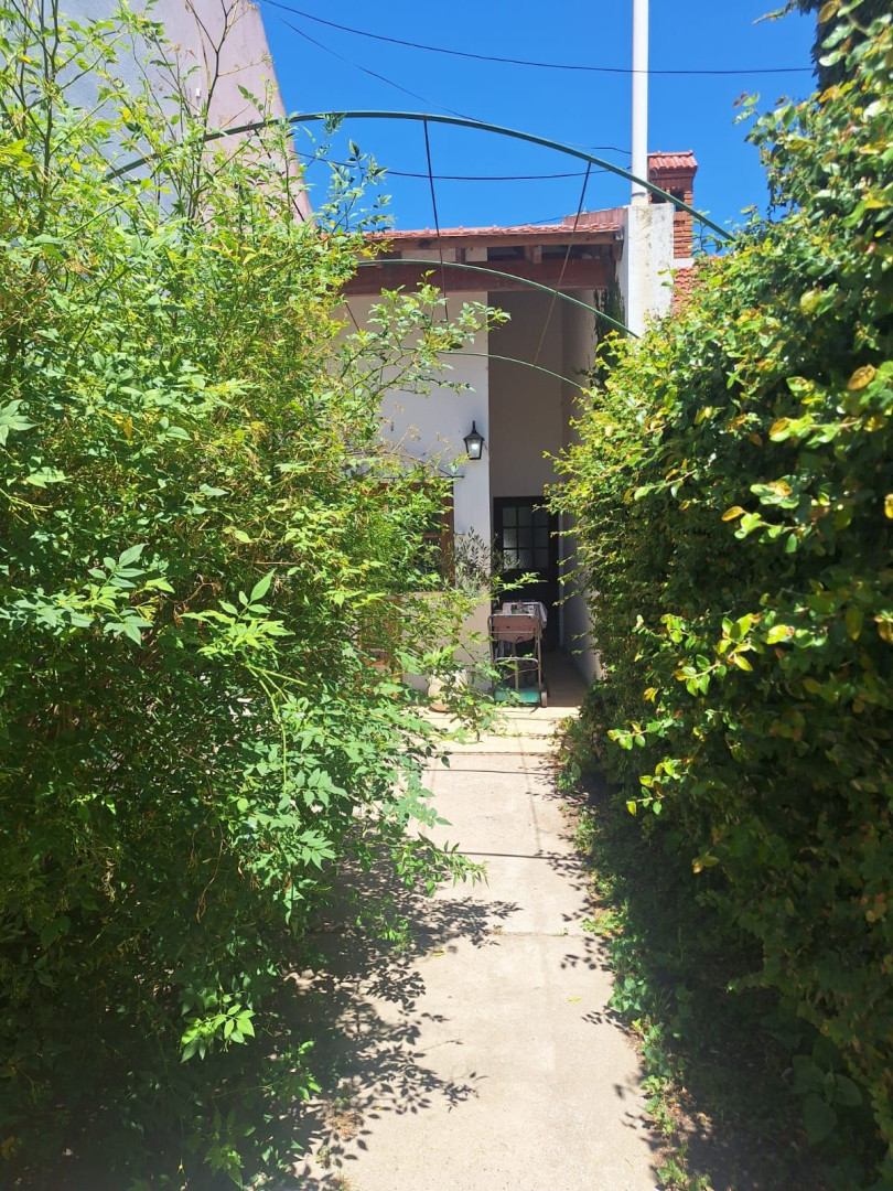 Casa en Venta en Nicaragua 1829, Universitario, Bahía Blanca - Bahía Blanca Propiedades | SITIO OFICIAL l
