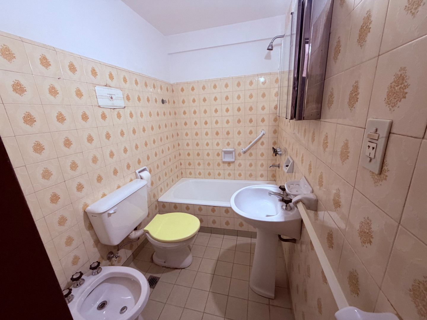 Departamento en Alquiler en Italia 450, Centro, Bahía Blanca - Bahía Blanca Propiedades | SITIO OFICIAL l
