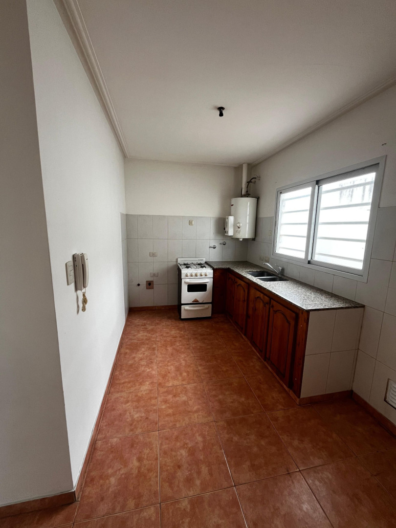 Departamento en Alquiler en Chile 646, Centro, Bahía Blanca - Bahía Blanca Propiedades | SITIO OFICIAL l