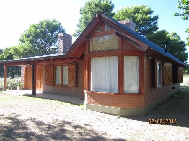 Casa en Venta en Calle Cuatro 720,  Pehuen Co - Bahía Blanca Propiedades | SITIO OFICIAL l