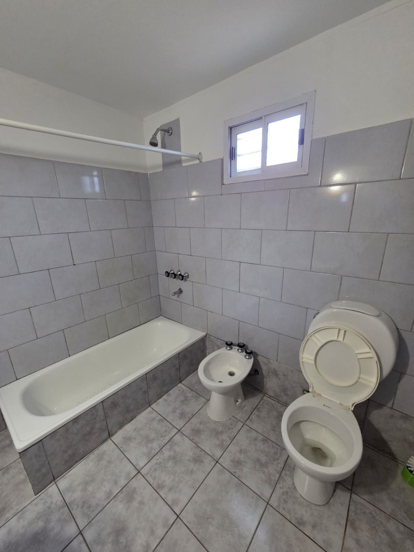 Casa en Alquiler en Godoy Cruz 22, Villa Mitre, Bahía Blanca - Bahía Blanca Propiedades | SITIO OFICIAL l