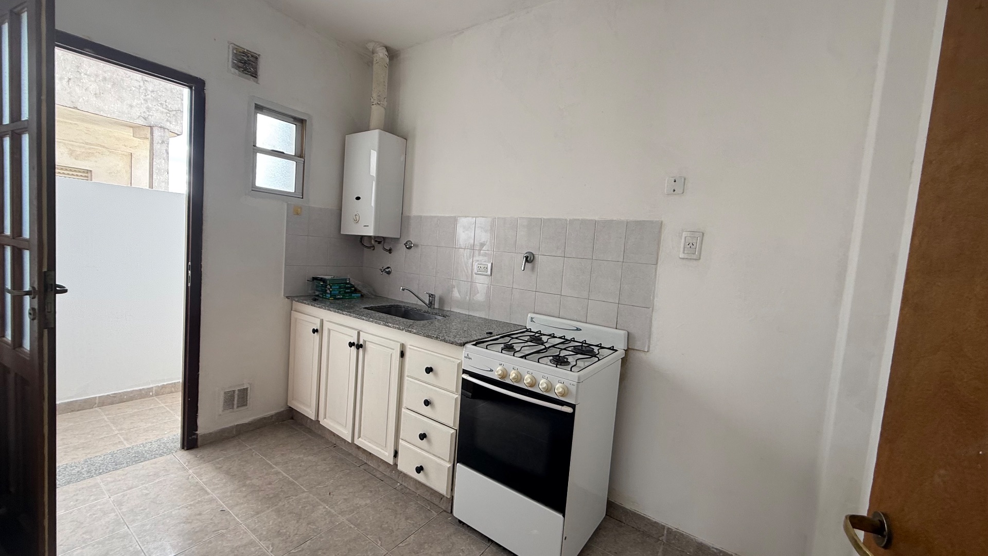 Departamento en Alquiler en 19 De Mayo 520, Centro, Bahía Blanca - Bahía Blanca Propiedades | SITIO OFICIAL l