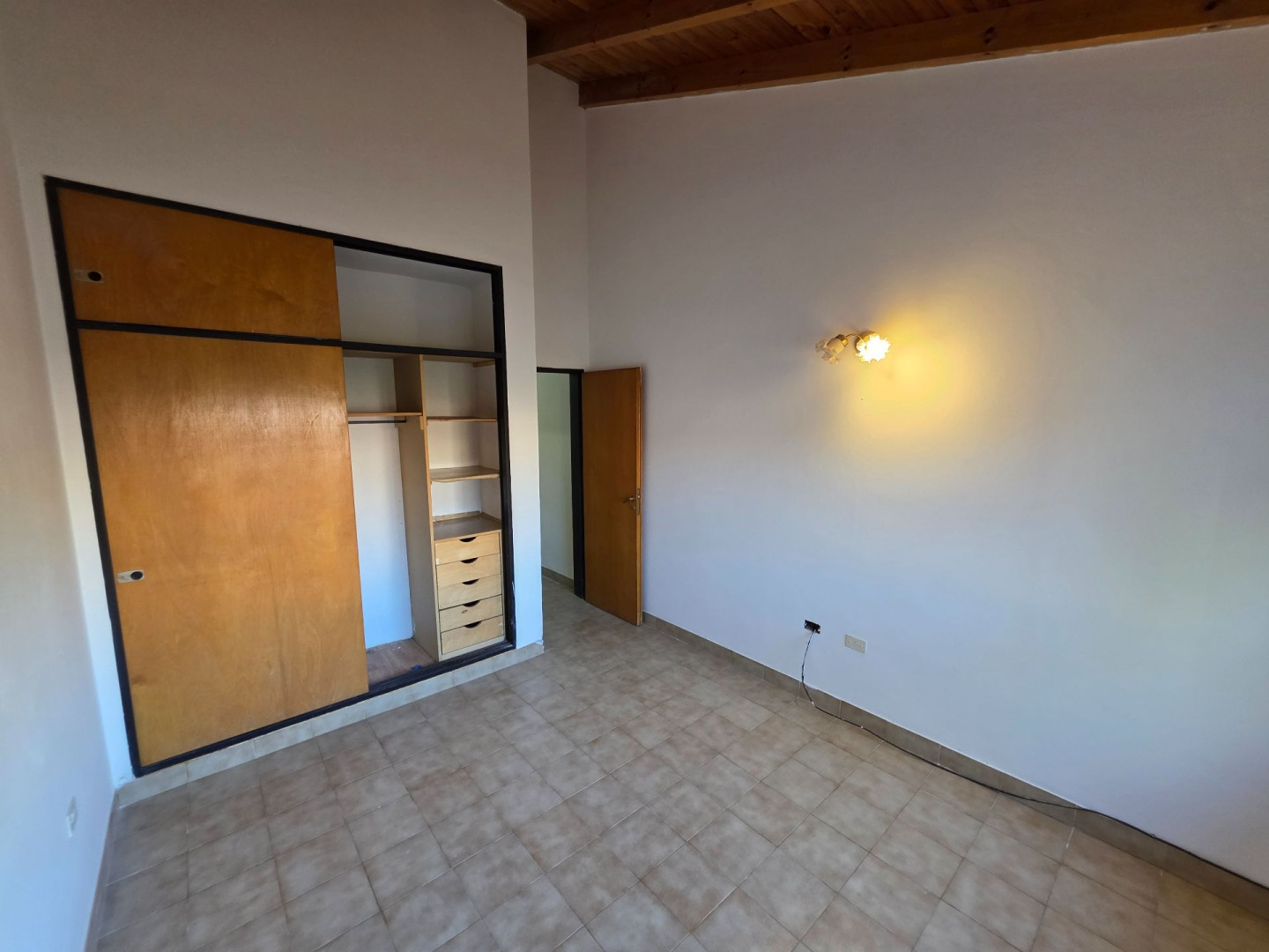 Casa en Alquiler en Francia 1096, Kilometro 5, Bahía Blanca - Bahía Blanca Propiedades | SITIO OFICIAL l