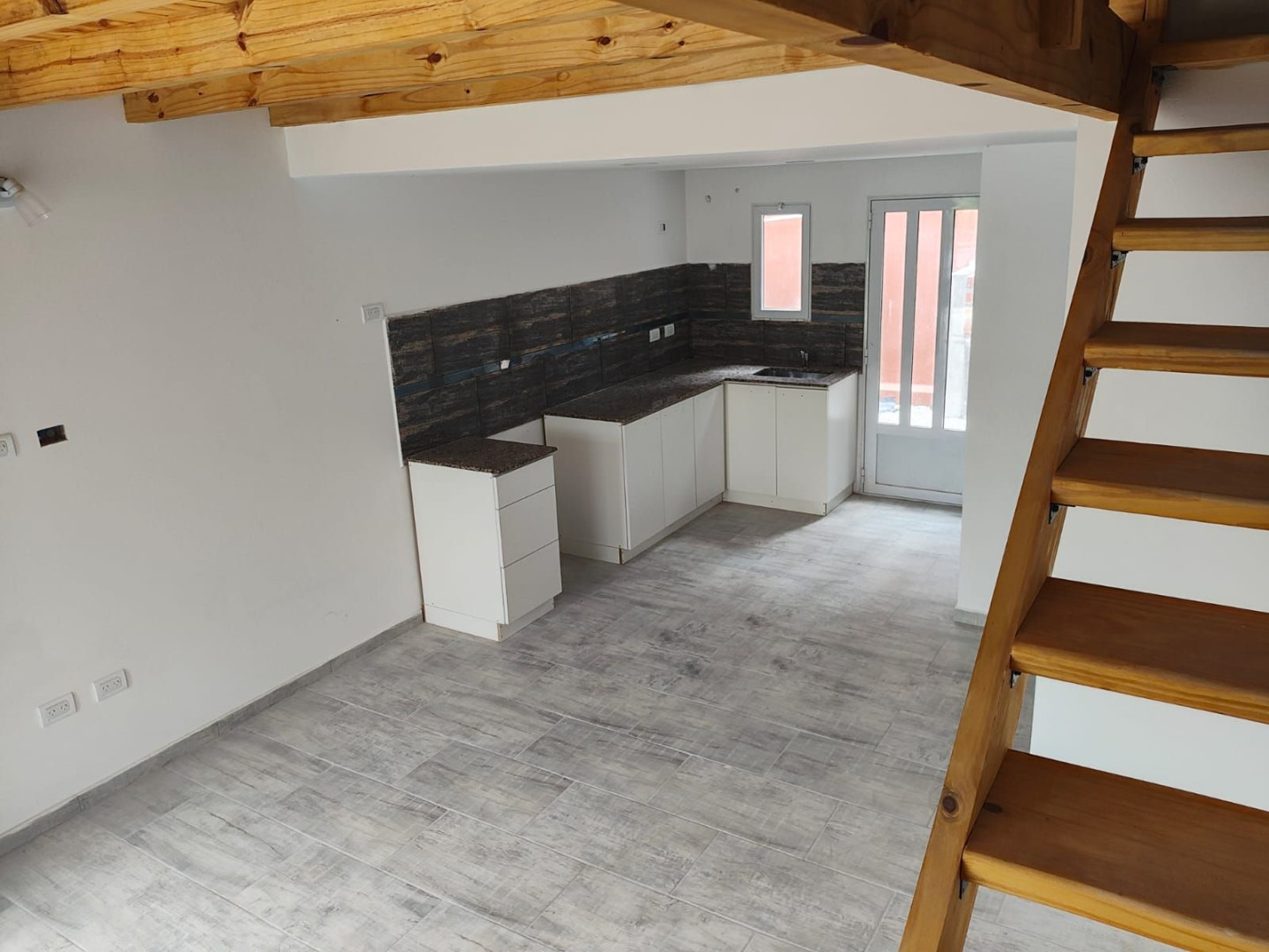 Duplex en Venta en La Rioja Este 580, Dufaur, Monte Hermoso - Bahía Blanca Propiedades | SITIO OFICIAL l