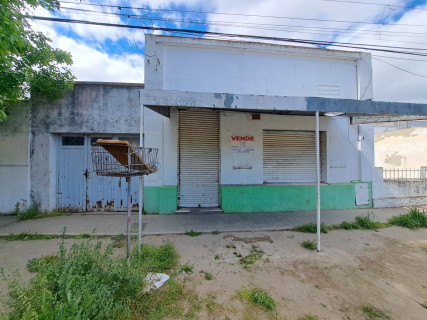Casa con Local en Venta en Teniente Farias 114, San Martin, Bahía Blanca