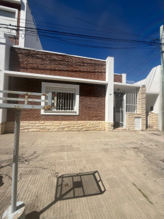 Casa en Alquiler en Undiano 734, Pedro Pico, Bahía Blanca